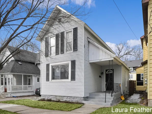 147 Page St NE, Grand Rapids, MI 49505