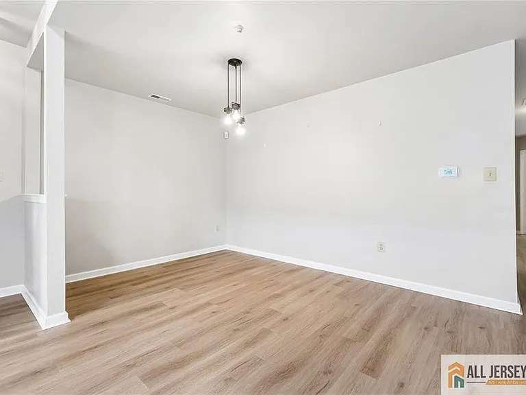 624 Brickhouse Rd — Photo 8
