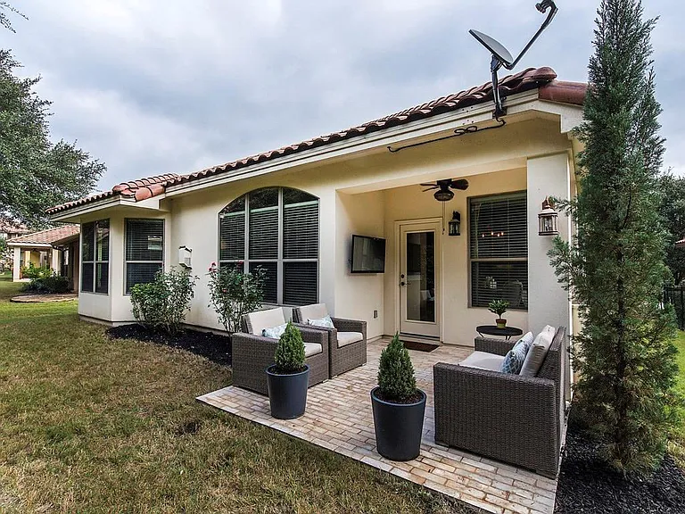 11709 Woodland Hills Trl — Photo 23