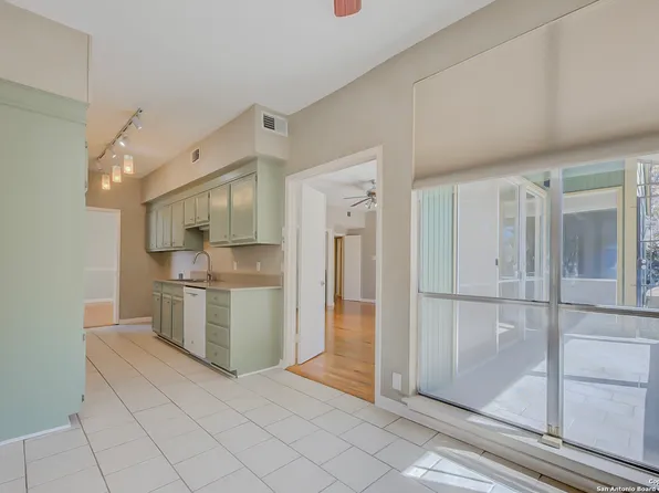 3678 Hidden Dr #603, San Antonio, TX 78217