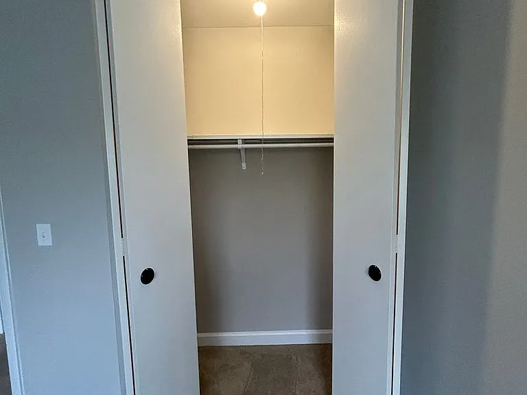 Candlelite Apartments — Photo 110