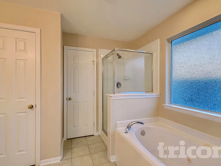 9711 Sugarblossom Ln — Photo 12