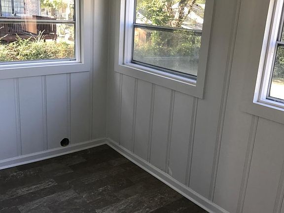 Laundry Room w/ Hook-Ups