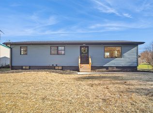 213 Davenport Ave, Baxter, IA 50028