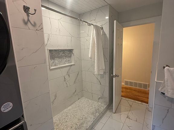 5th image of 87 Bradford Rd #3