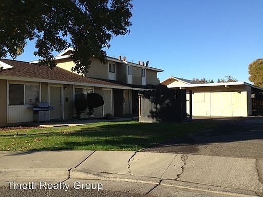 2nd image of 3321 Santa Rosa Ct APT A