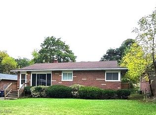 2070 Thurmont Rd, Akron, OH 44313