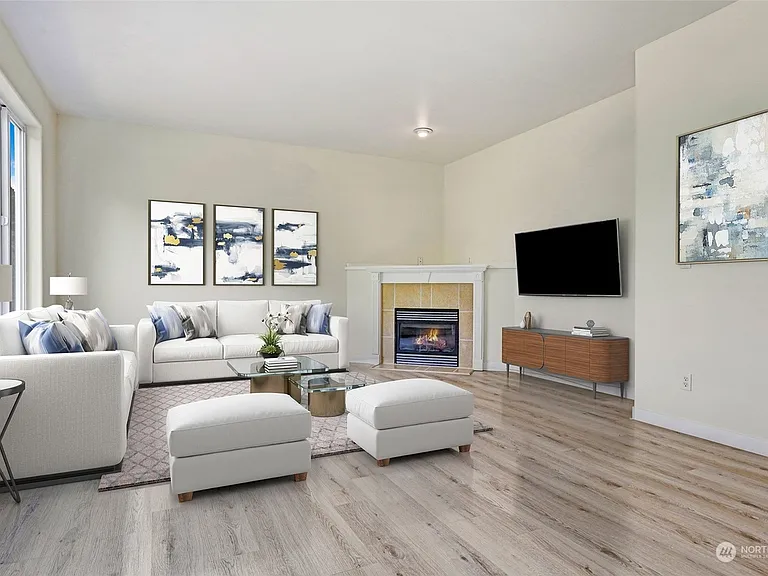 Living room with access to the backyard