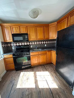 Rented by NY Space Finders Inc. | media 2