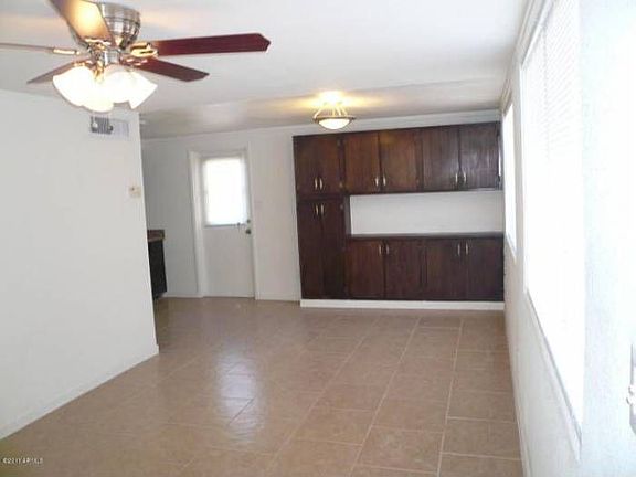 guest house living rm