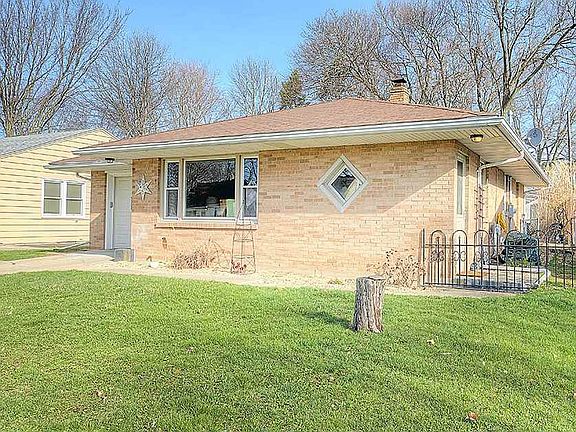 2nd image of 3116 Barrington Pl