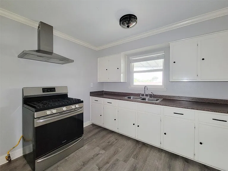 2513 Kowis St #B — Photo 7