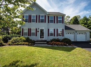 16 Shippen Rdg, Oxford, NJ 07863