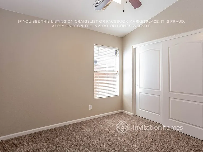 883 E Lovegrass Dr — Photo 10