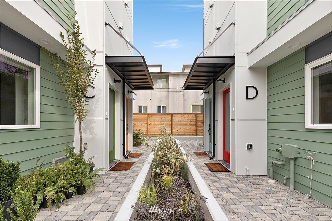 3634 36th Ave S #D, Seattle, WA 98144 | Zillow