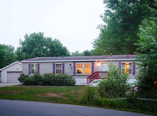2 Twins Rd, Raymond, NH 03077