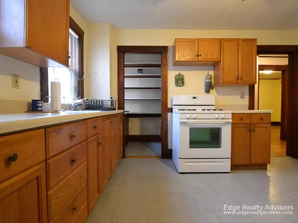 45 Champney St #1, Brighton, MA 02135