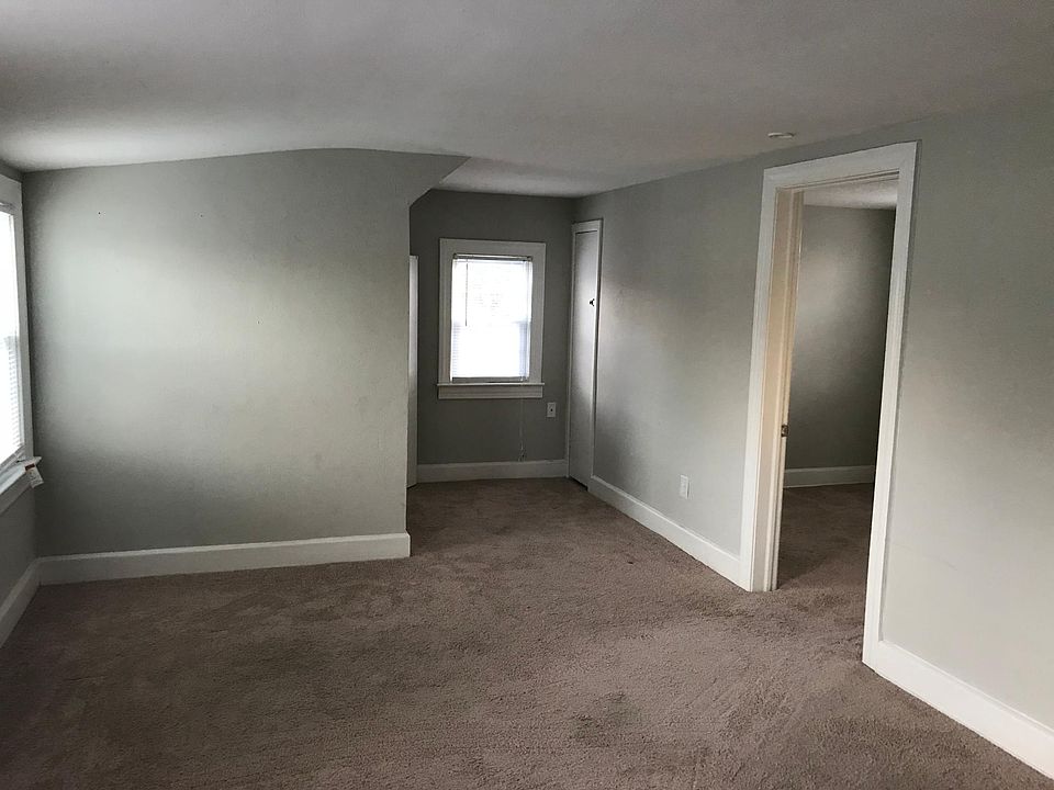 2nd image of 4721 Bruce St #B