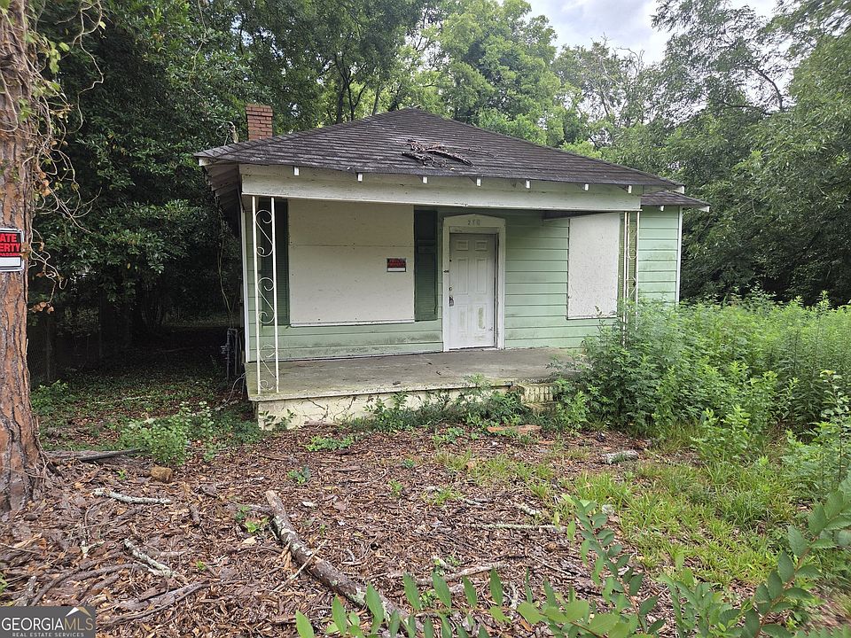1st image of 210 Moseley Ave