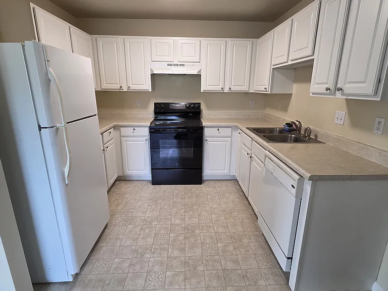 3511 Capri Way — Photo 7