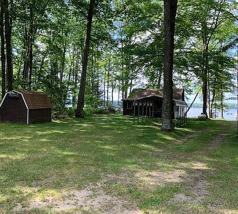 5th image of 1702 Wolf Lake Dr