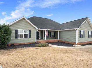 2 Wallhaven Dr, Greer, SC 29651