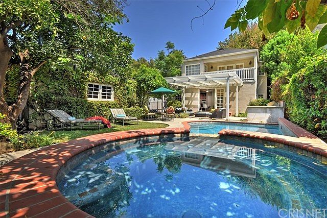 1st image of 4209 Camellia Ave