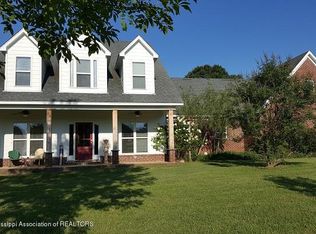 4460 Treadway Rd, Hernando, MS 38632
