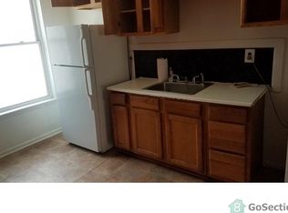 609 Glenolden Ave, Baltimore, MD 21216