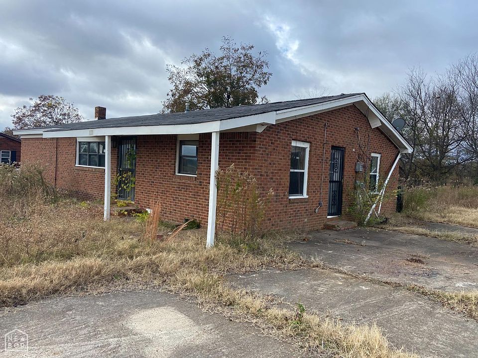 1st image of 313 Martin Luther King Dr