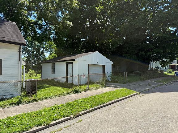 5th image of 601 S Isabella St