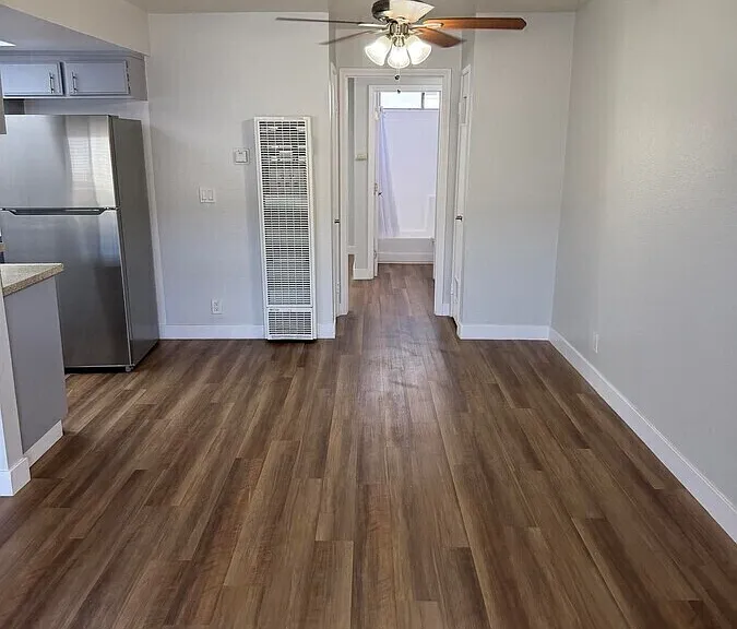 13610 S Cordary Ave #11 — Photo 4