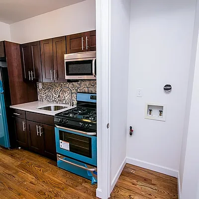 Rented by Nooklyn NYC LLC | media 23