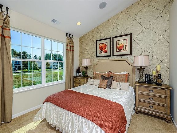 5th image of 215 Wildmeadow Ln