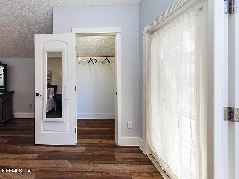 506 Cali Dr — Photo 28