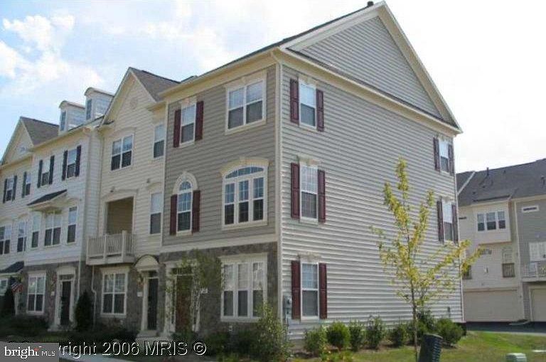 1st image of 750 Collington Ct