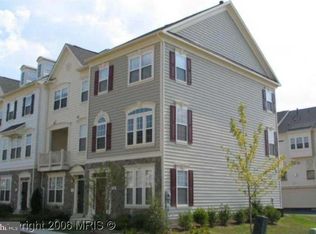 750 Collington Ct, Woodbridge, VA 22191