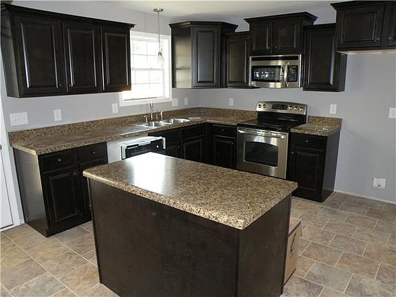 4th image of 147 Fox Xing Lot 147
