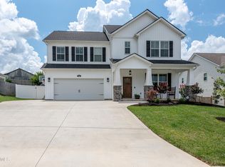 7510 Hedge Rose Ln, Knoxville, TN 37931