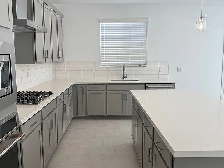 2442 W Maximo Way — Photo 8