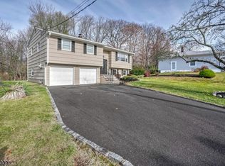35 Old South Ave, Fanwood, NJ 07023