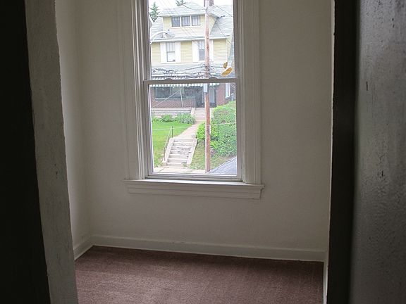 3rd image of 516 North Ave #2