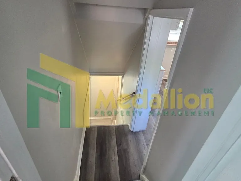 8724 S Eggleston Ave — Photo 9