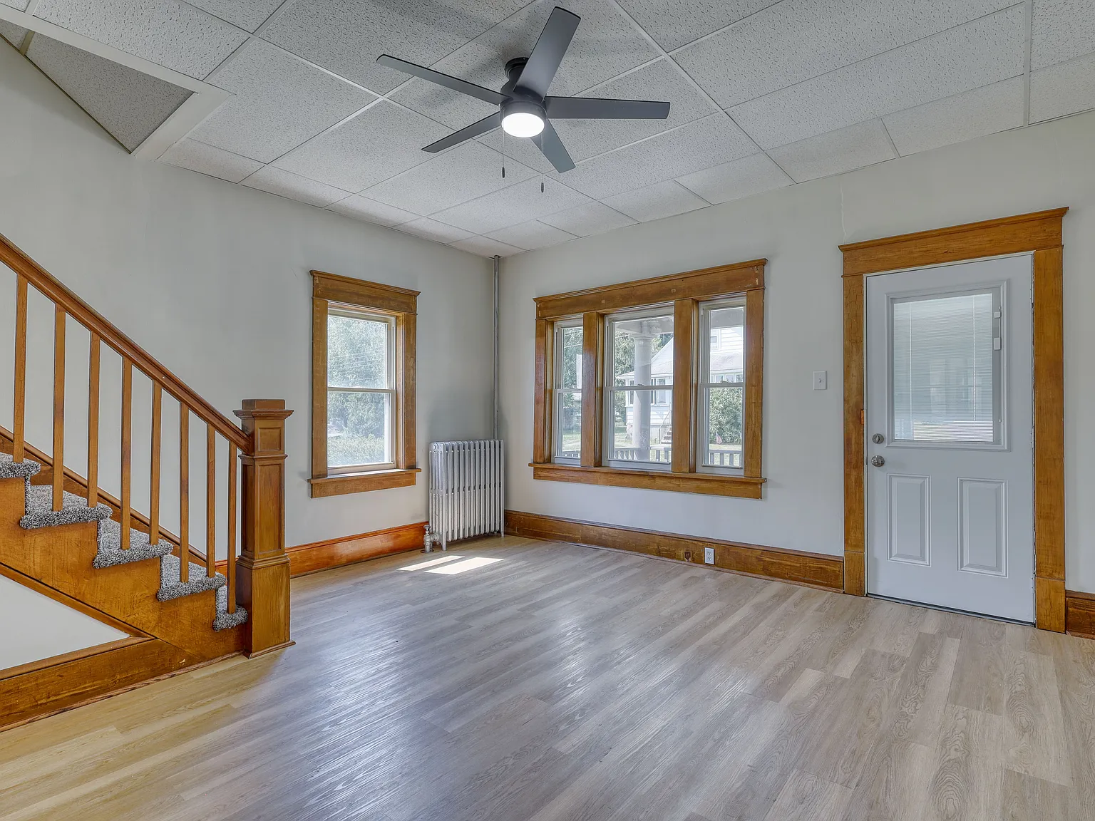 3 bed, 1.5 bath, $1,400 — Photo 4