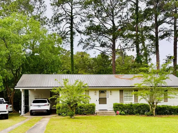1428 10th St SW, Moultrie, GA 31768