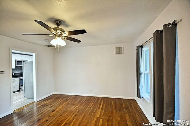 571 W Merriweather St — Photo 7