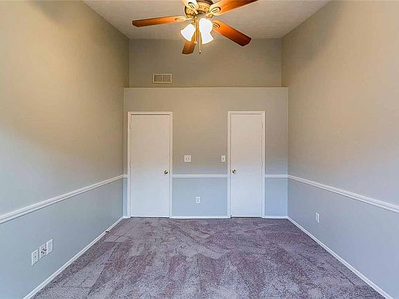 4th image of 1381 Charter Oaks Ln