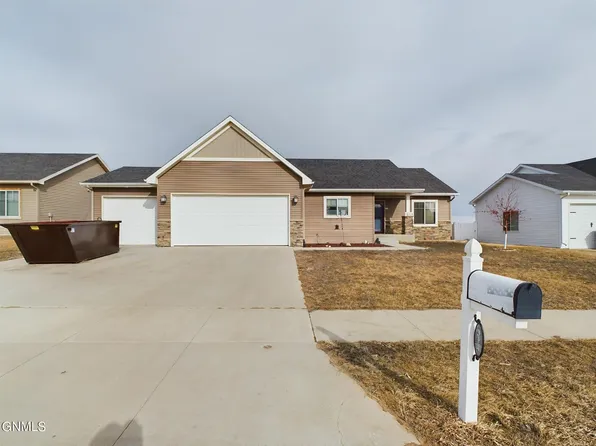 314 27th Ave NE, Watford City, ND 58854