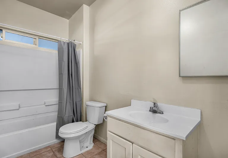 5869 S Figueroa St #D — Photo 17
