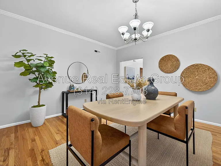 5559 Pershing Ave #1F — Photo 17